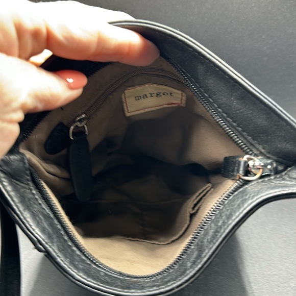 Margot Crossbody Leather Purse - Picture 4 of 6